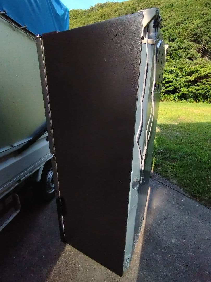 あきら 東芝 3ドア冷蔵庫 GR-V33SC (KZ) 2.3人家族