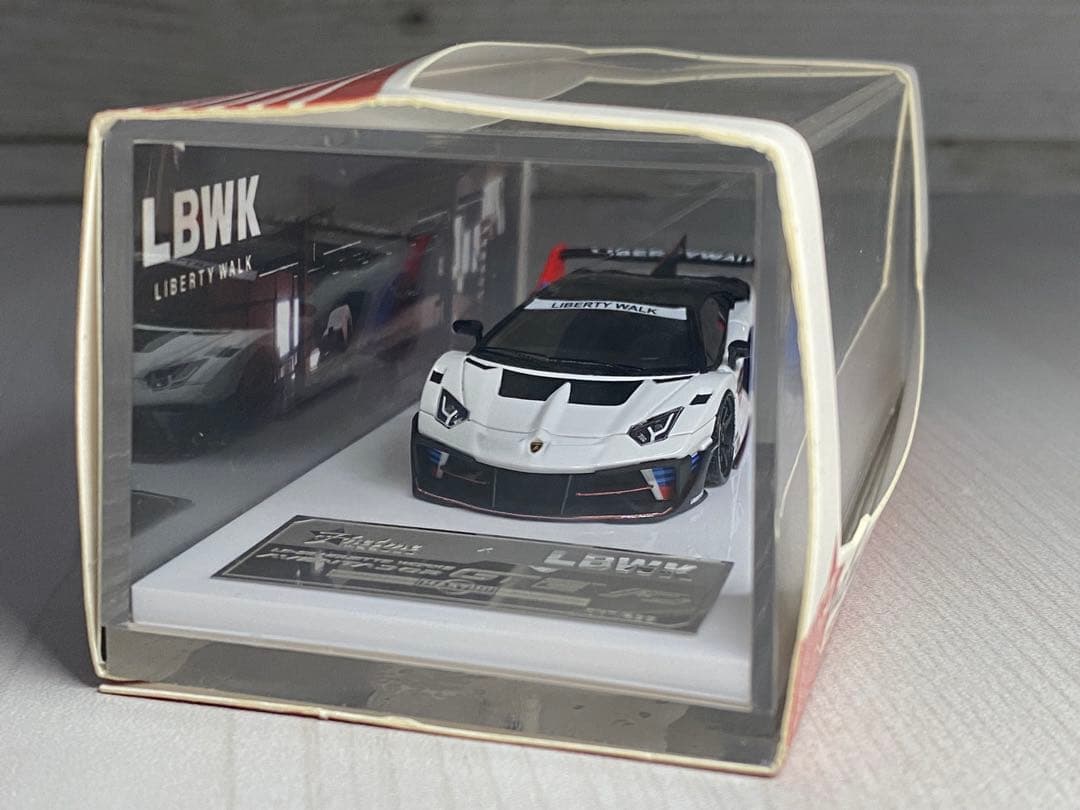 ミニカー FuelMe 1/64 LBWK 700 GT EVO MARTINI