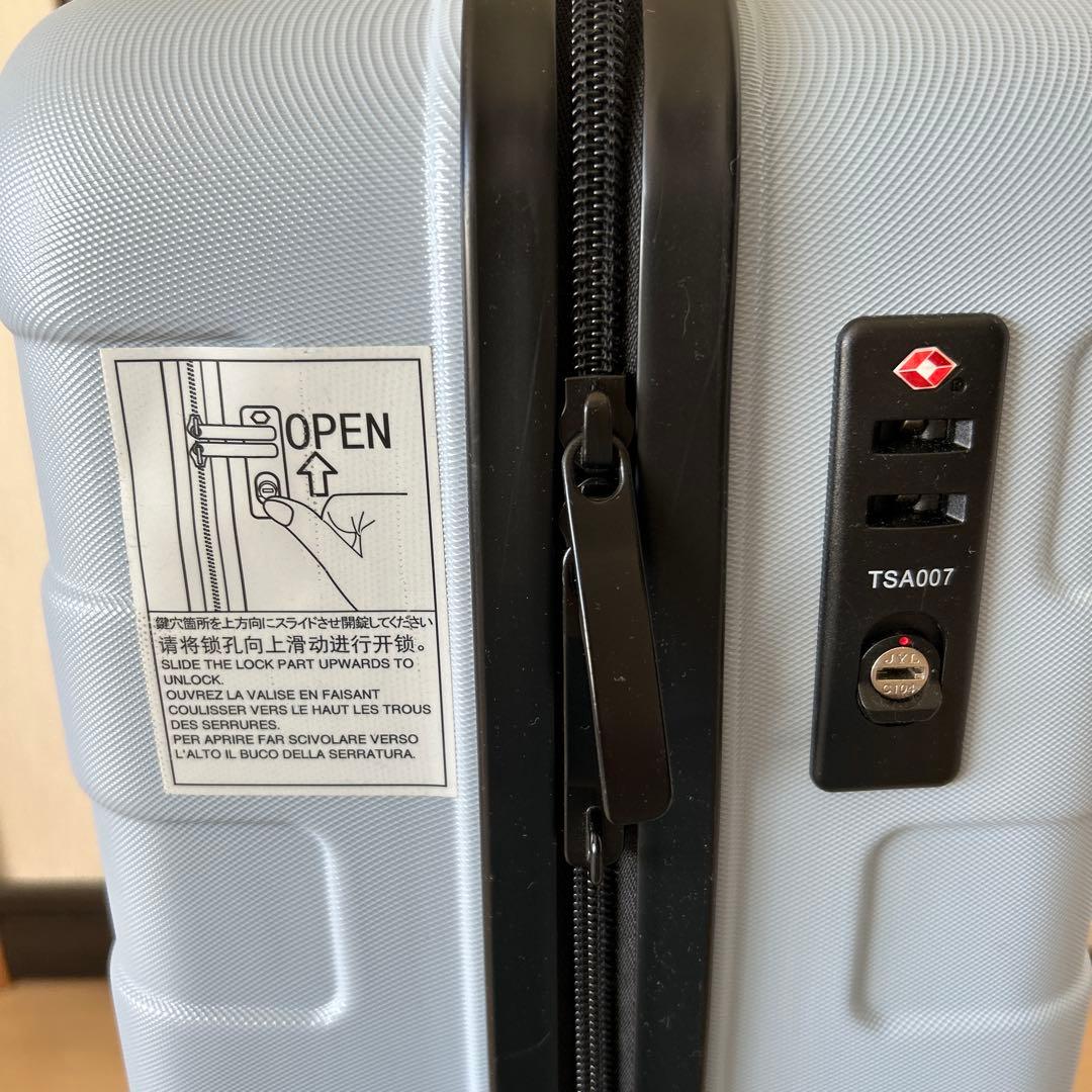 美品　無印　19リットル　キャリーケース　ライトブルー