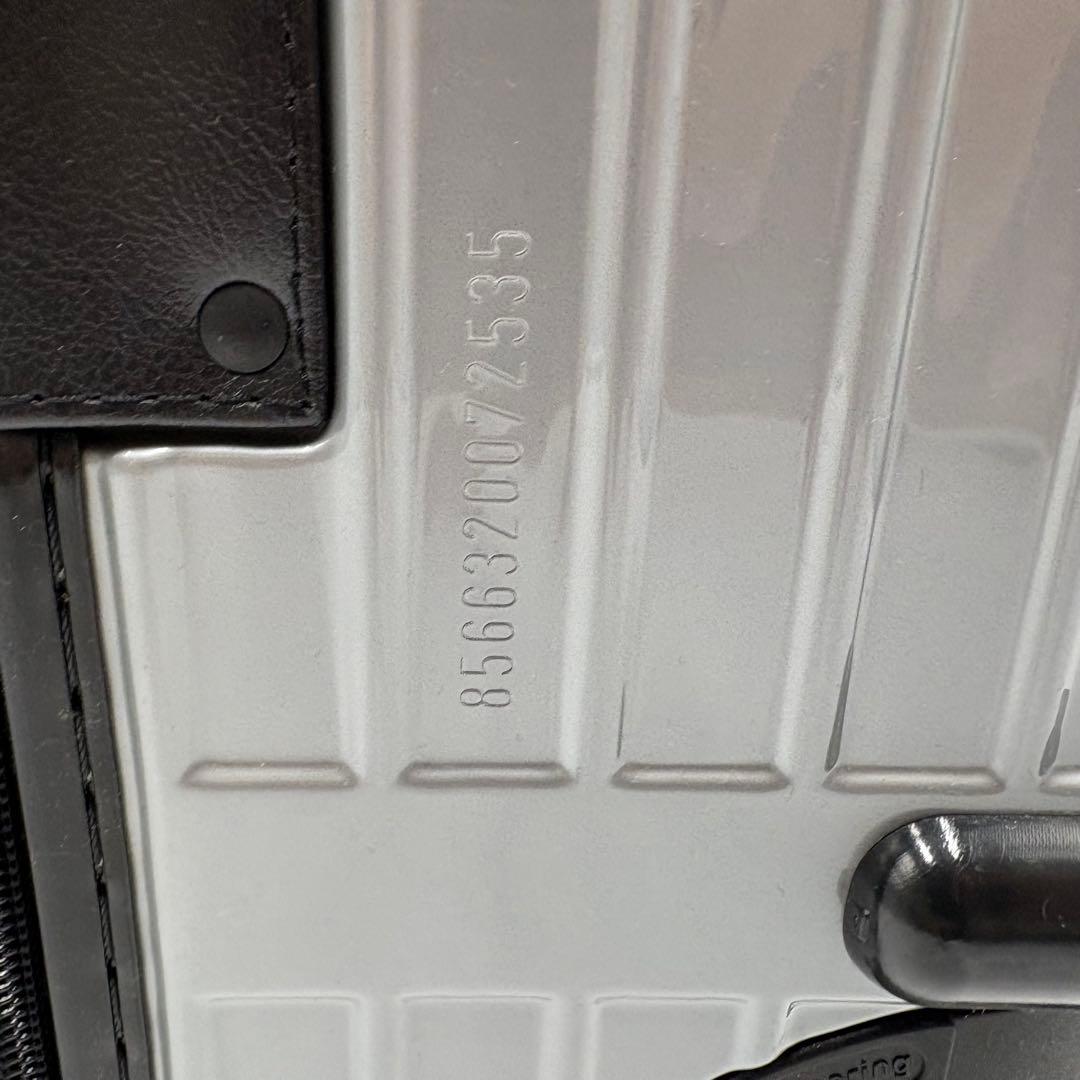 美品 廃盤品 リモワ サルサ 63L スーツケース 2輪 シルバー系 旅行 出張