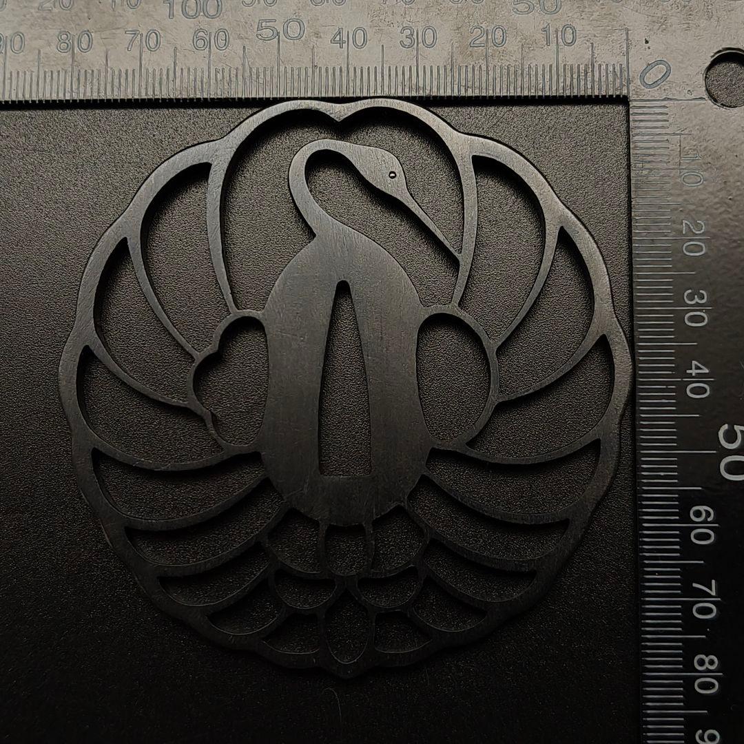 刀鍔　鶴丸の図　目に銀象嵌　鉄製　金工品　細工　職人作　日本刀装具　刀剣美術