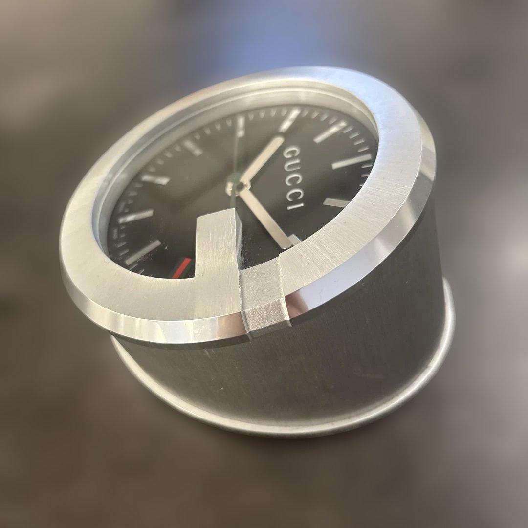 GUCCI ラウンド型置時計 210ブラック/シルバー　ジャンク品