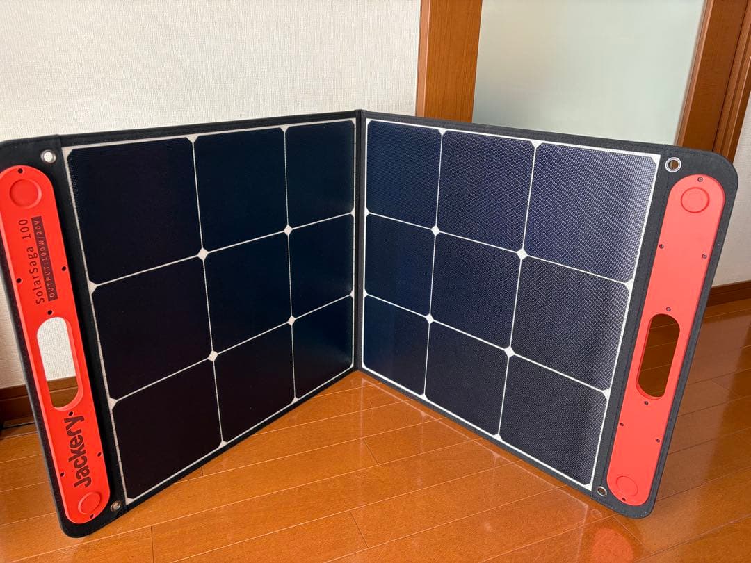 Jackery 折りたたみソーラーパネル　JS-100C