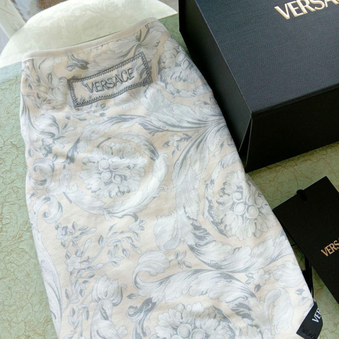 VERSACE 　ヴェルサーチ　花柄 　ペット服　犬服 新品タグ付き　L