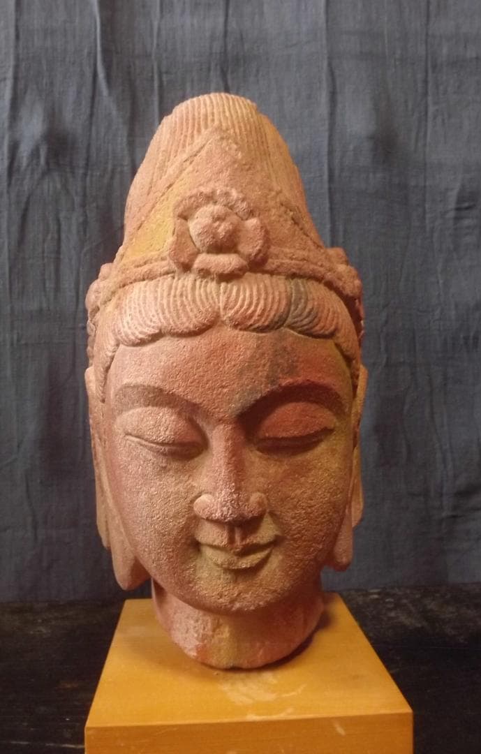 ガンダーラ石仏の仏頭　3から5世紀　発掘品　仏教美術
