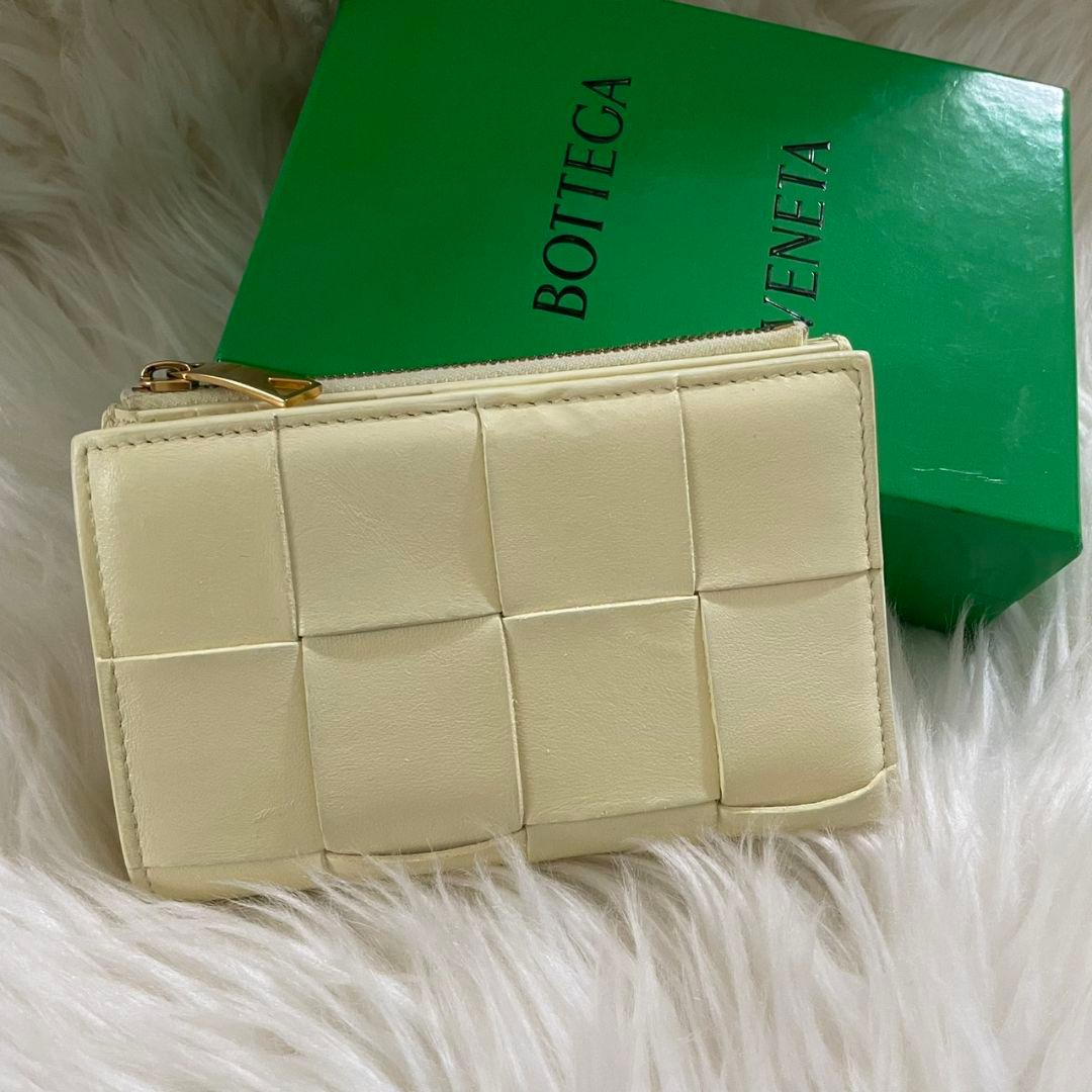 ボッテガヴェネタ カセット マキシ イントレチャート 二つ折り 財布 イエロー