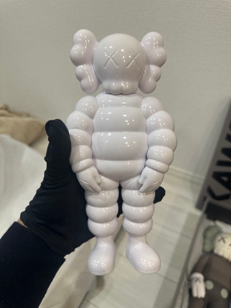 kaws family brown カウズ フィギュア