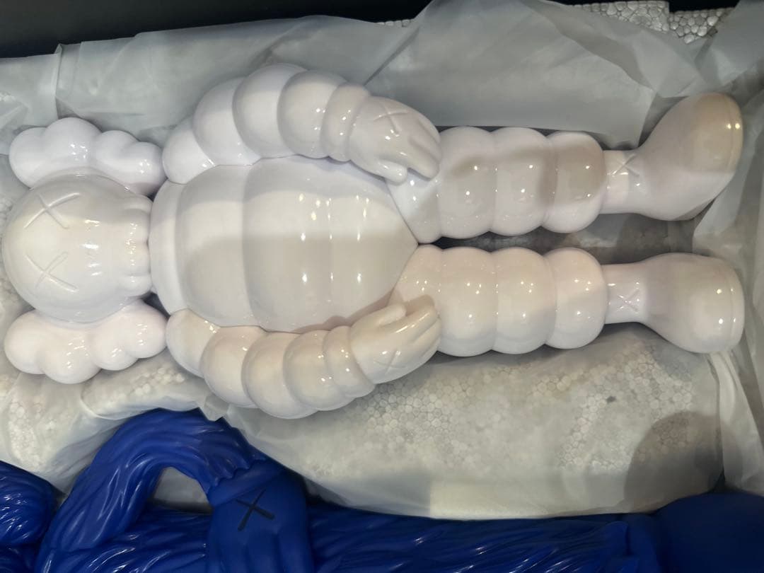 kaws family brown カウズ フィギュア