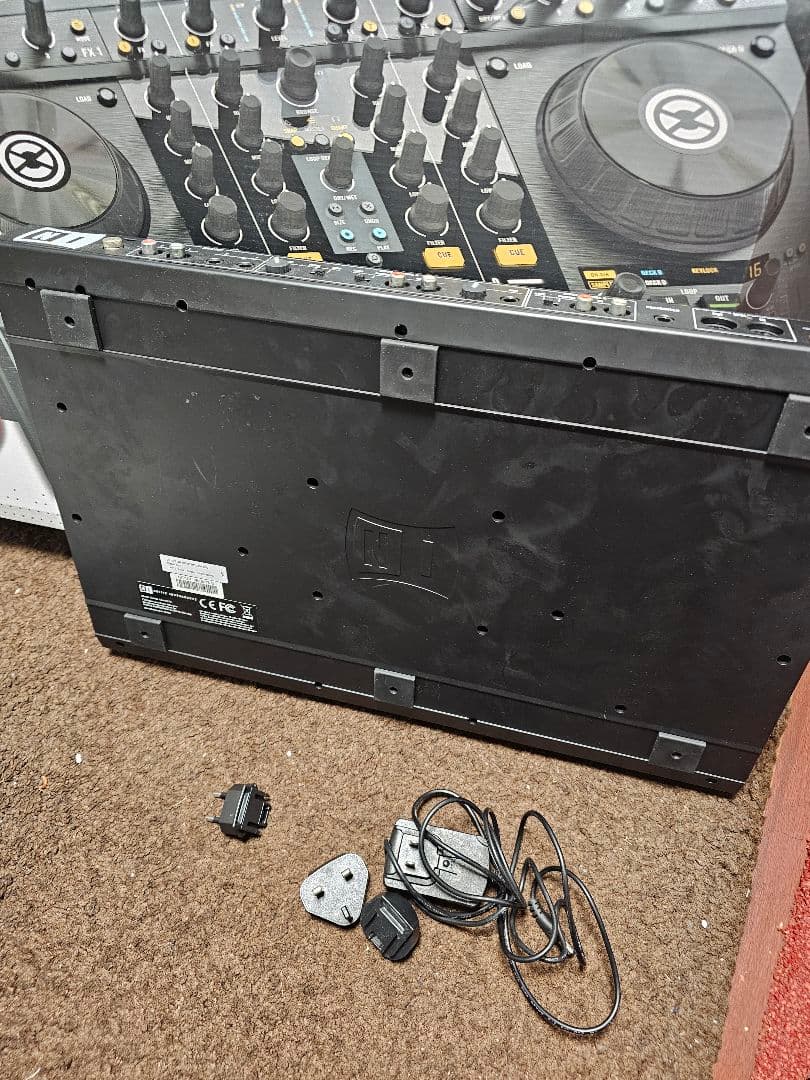 Ade様 NI Traktor KONTROL S4