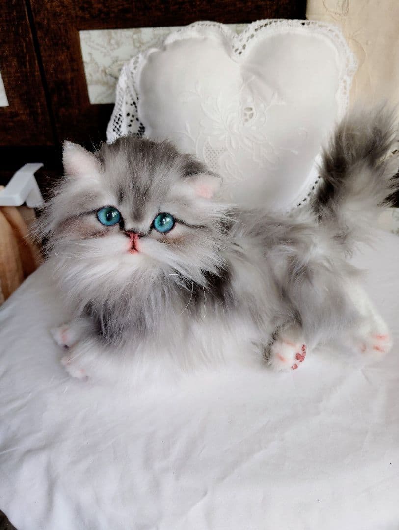 ミヌエット子猫ちゃん♡美人さん♡アートドール♡ぬいぐるみ♡大きめサイズ♡