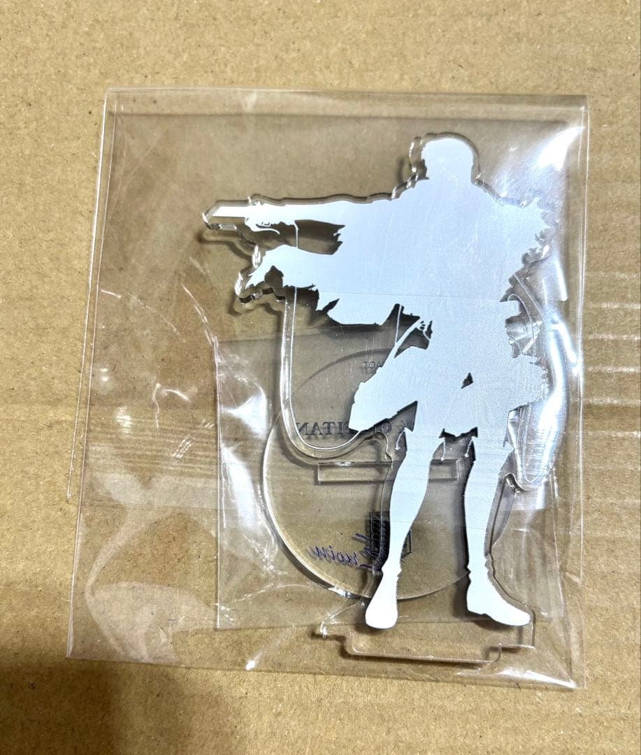 進撃の巨人　エルヴィン　リヴァイ　アクリルスタンド コミケ限定　きゃらぐま