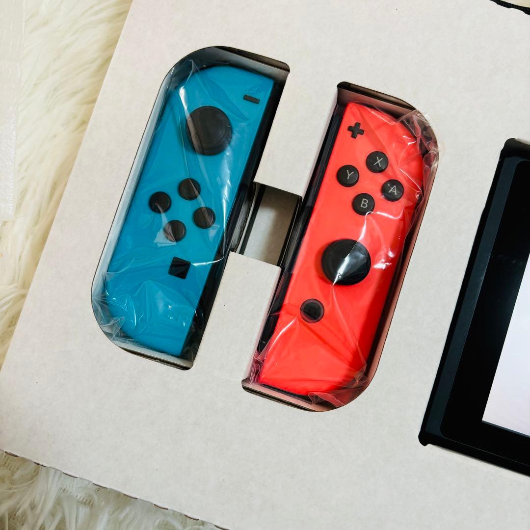 【美品】Nintendo Switch 本体　2018年製