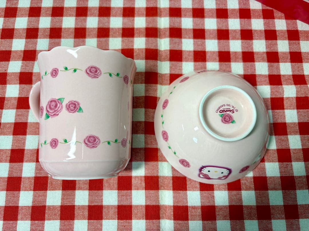 当時物　2000年　サンリオ　ハローキティ　バラキティ　薔薇　マグカップ　お茶碗