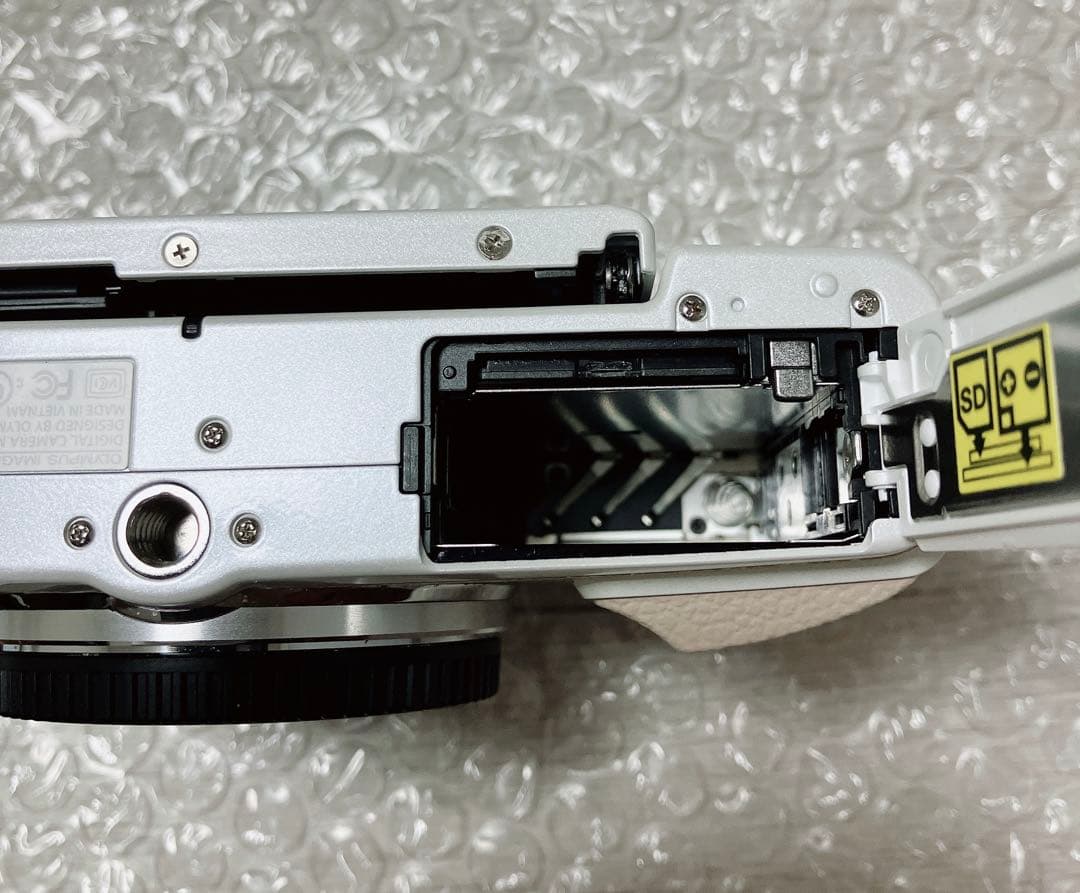 OLYMPUS PEN Lite E-PL7 ホワイト