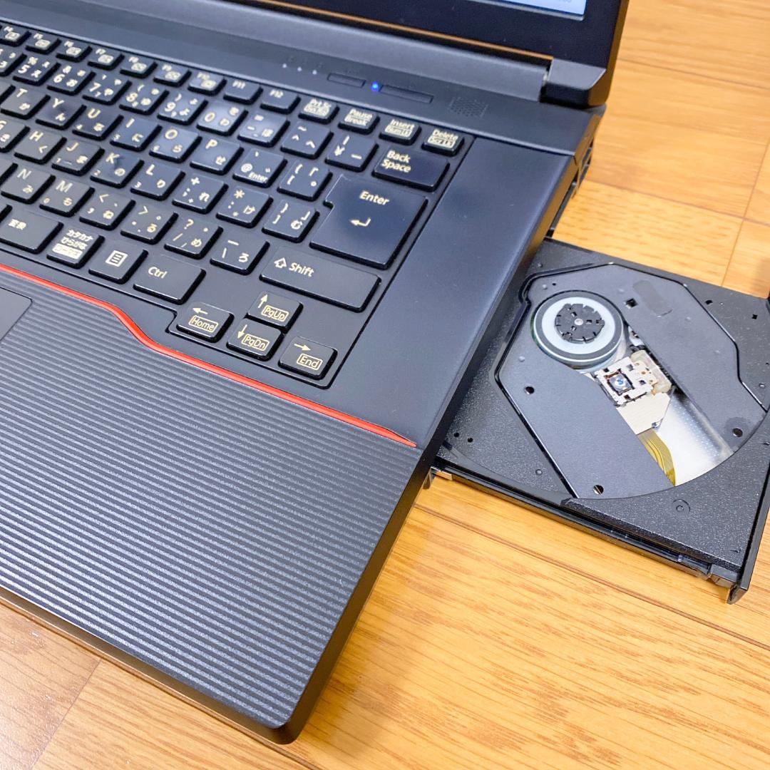 贅沢性能！i5 メモリ16 SSD512 性能重視の方に最適ノートパソコン富士通