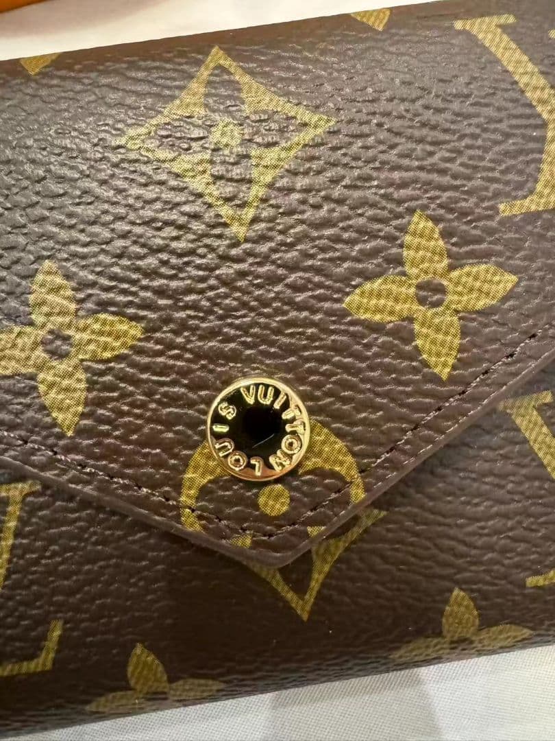 【付属品完備】極美品 三つ折り財布