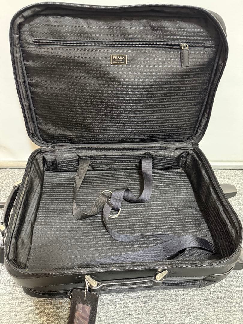 さ*た様 【正規品】プラダ PRADA キャリーケース 黒 ラスト一個