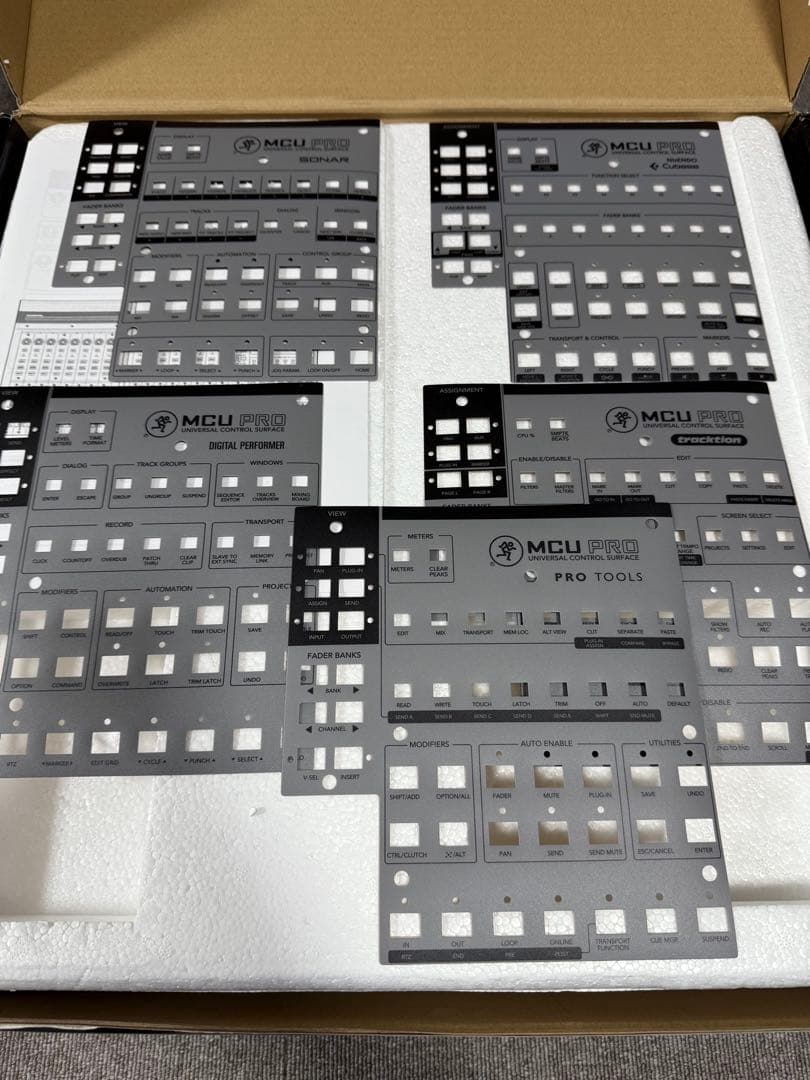 MACKIE MCU Pro DAWコントロールサーフェス