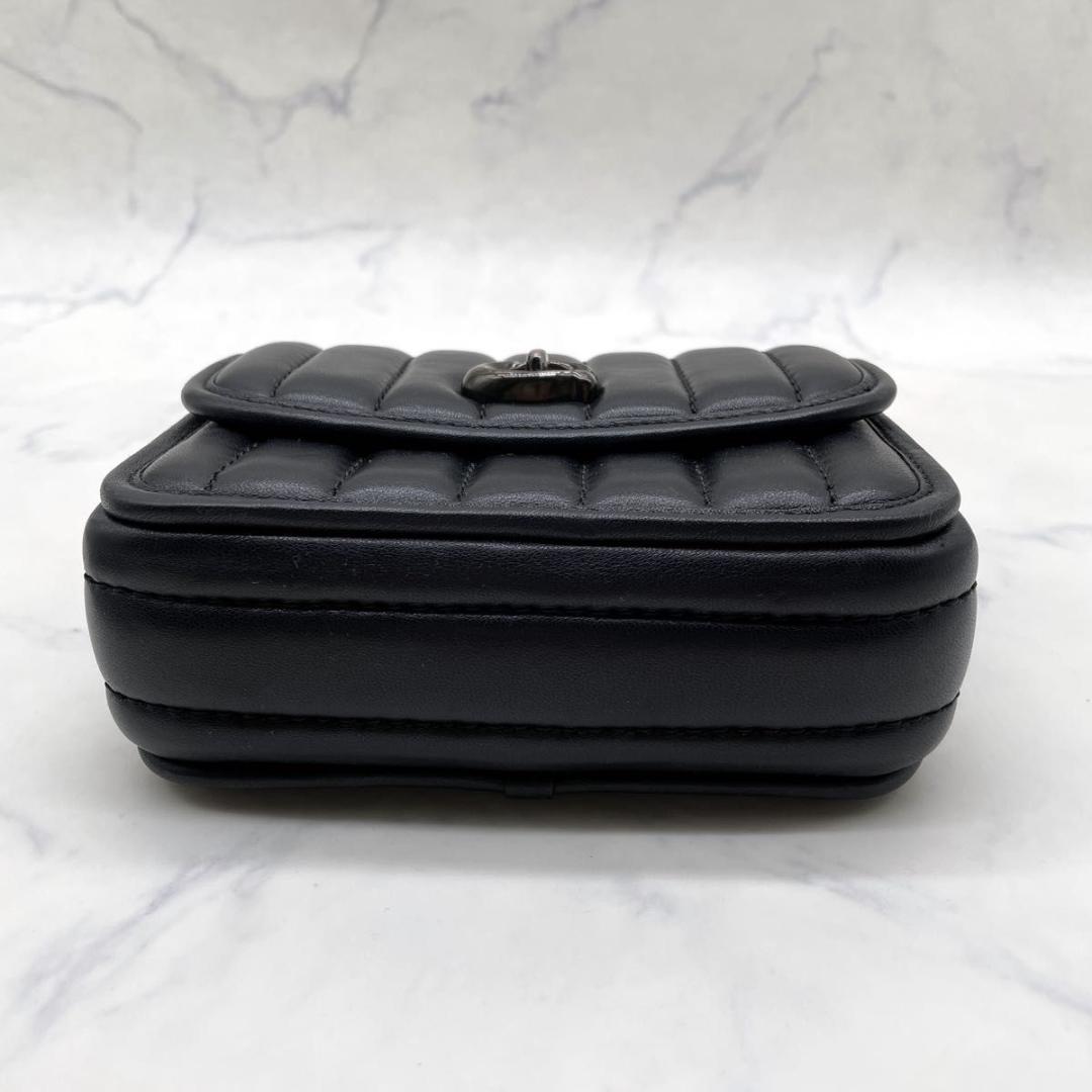 コーチ マディソン キルティング チェーン ターンロック ショルダーバッグ 黒