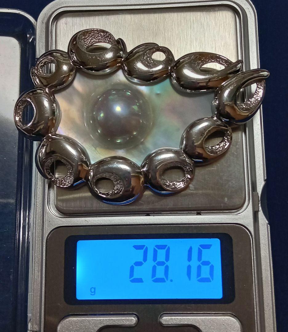 シルバー？マベパール母貝付きブローチ