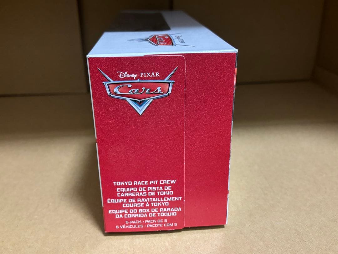 tokyo race pit crew 5台セット　カーズ　マテル