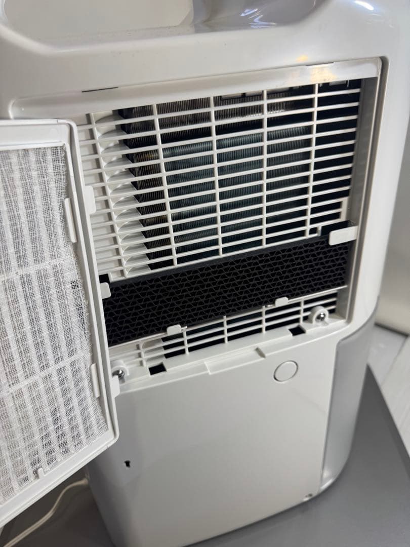 【2024年製•美品】 コロナ CORONA 衣類乾燥除湿機 CD-P6324