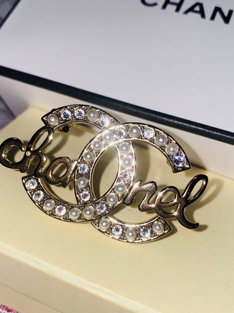 コ*G様 CHANEL ブローチ