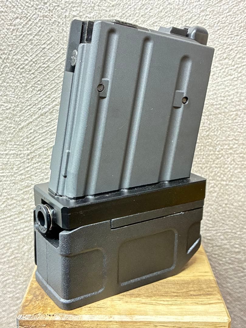 R7-42 東京マルイ GBB M4 マガジンアダプター 外部ソース仕様