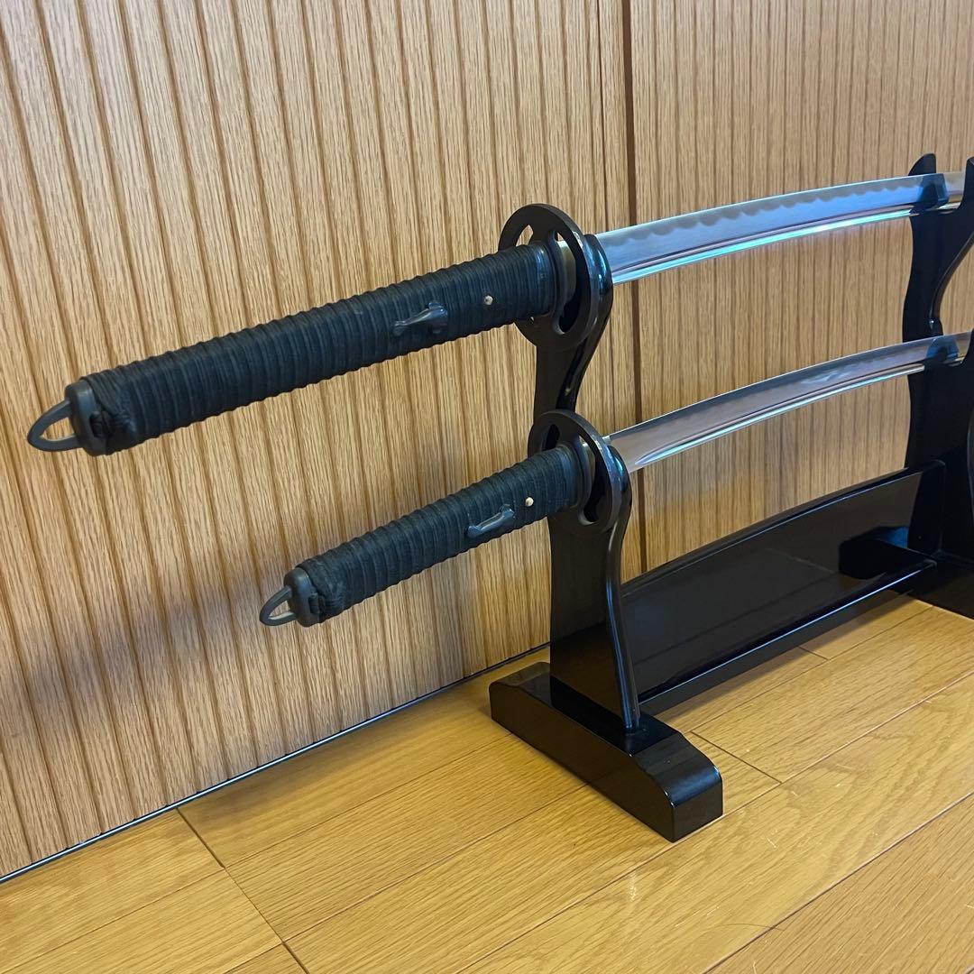 【限定品・美品】高級模造刀 武蔵拵 二十四代 藤原兼房作 大小セット 刀掛台付属