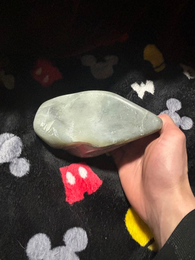 6年前学生時代にヤスリで擦ったただの石