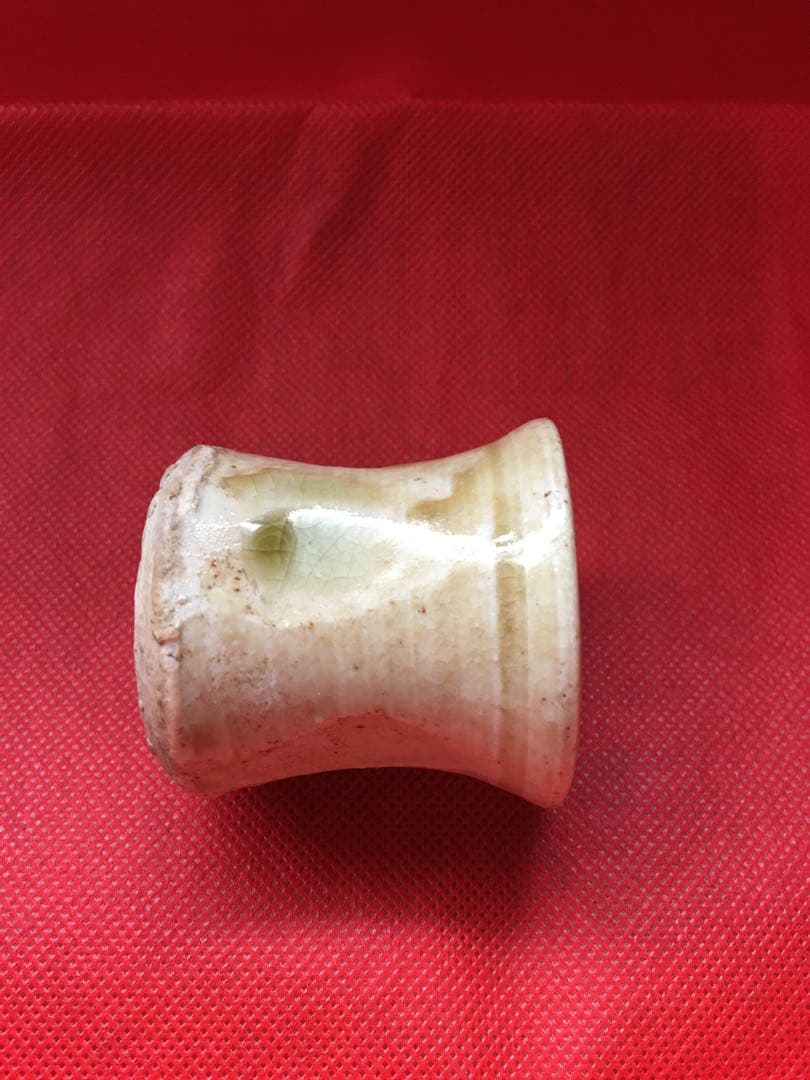 美濃焼　茶筅立て　(天正末年から江戸前期)