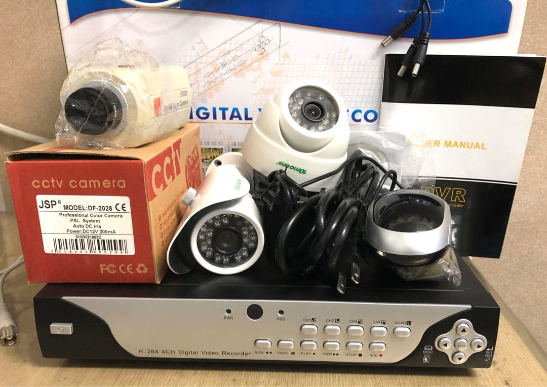 【訳あり品】 アナログ 防犯カメラ3台 DVR セット 新古品 1TB HDD付