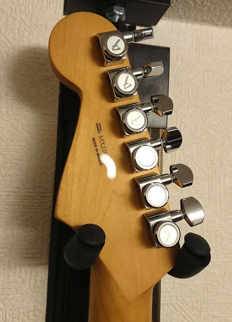 ギター Fender MEX Player Plus Stratocaster