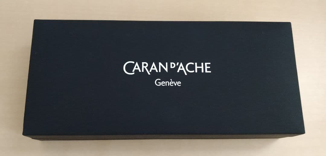 値下げ【CARAN D'ACHE】エクリドール シェブロン ボールペン