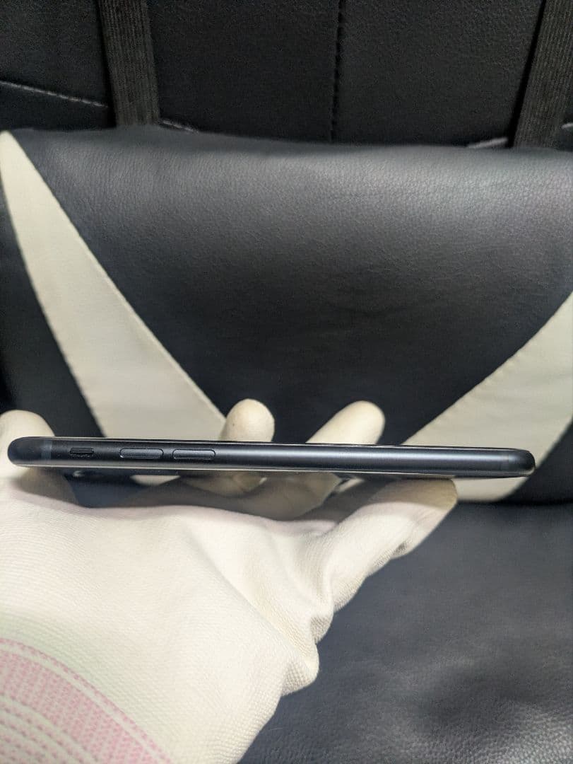 美品　iPhone　se3 第3世代　64gb SIMフリー　黒　ブラック61