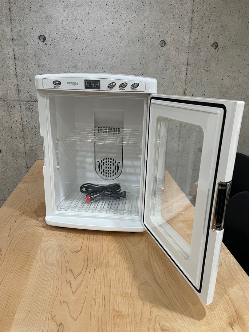 ベルソス 冷温庫 25L VS-404WH