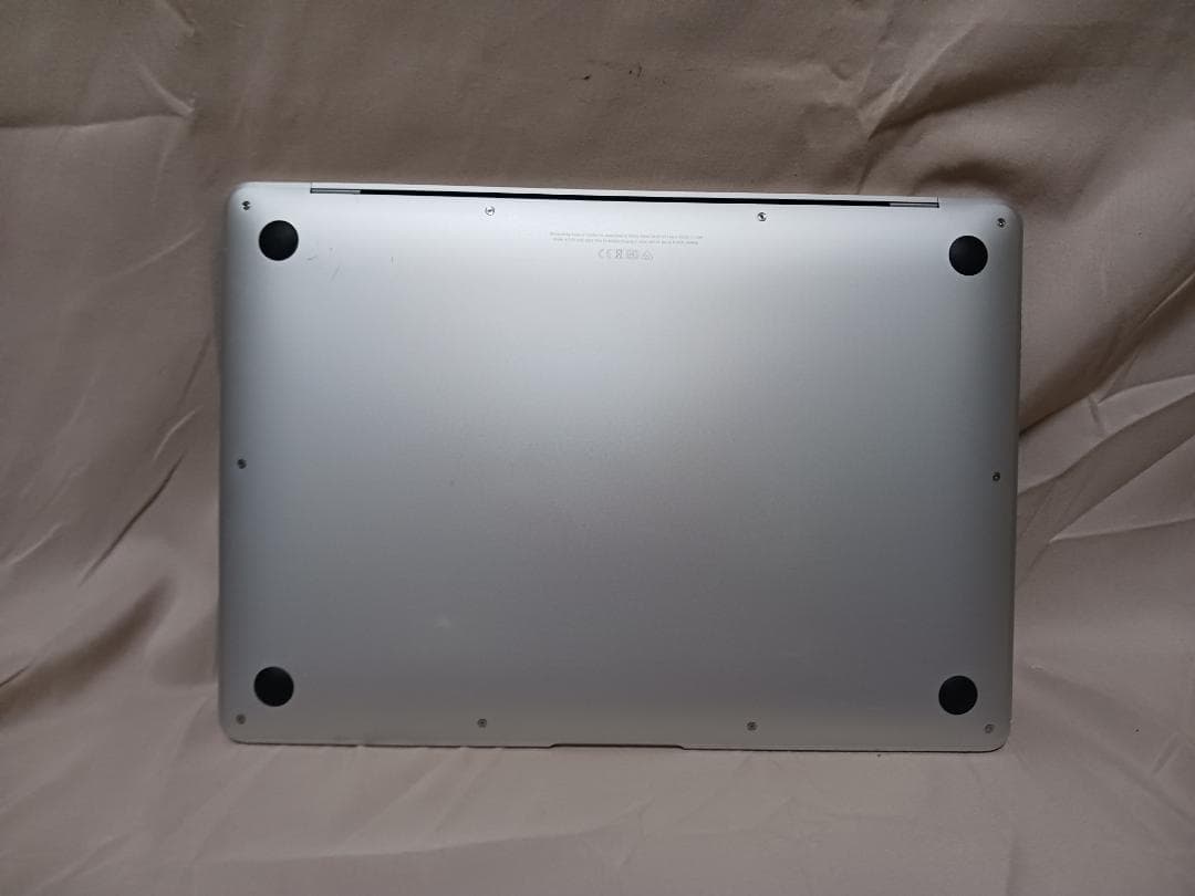 MacBook Air（Retina, 13-inch, 2020)　A2179