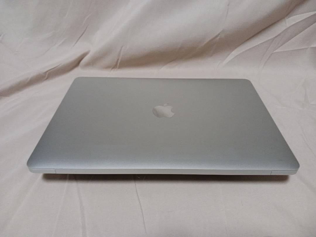 MacBook Air（Retina, 13-inch, 2020)　A2179