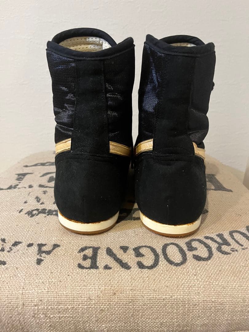 MIZUNO ボクシングシューズ ブラック/ゴールド