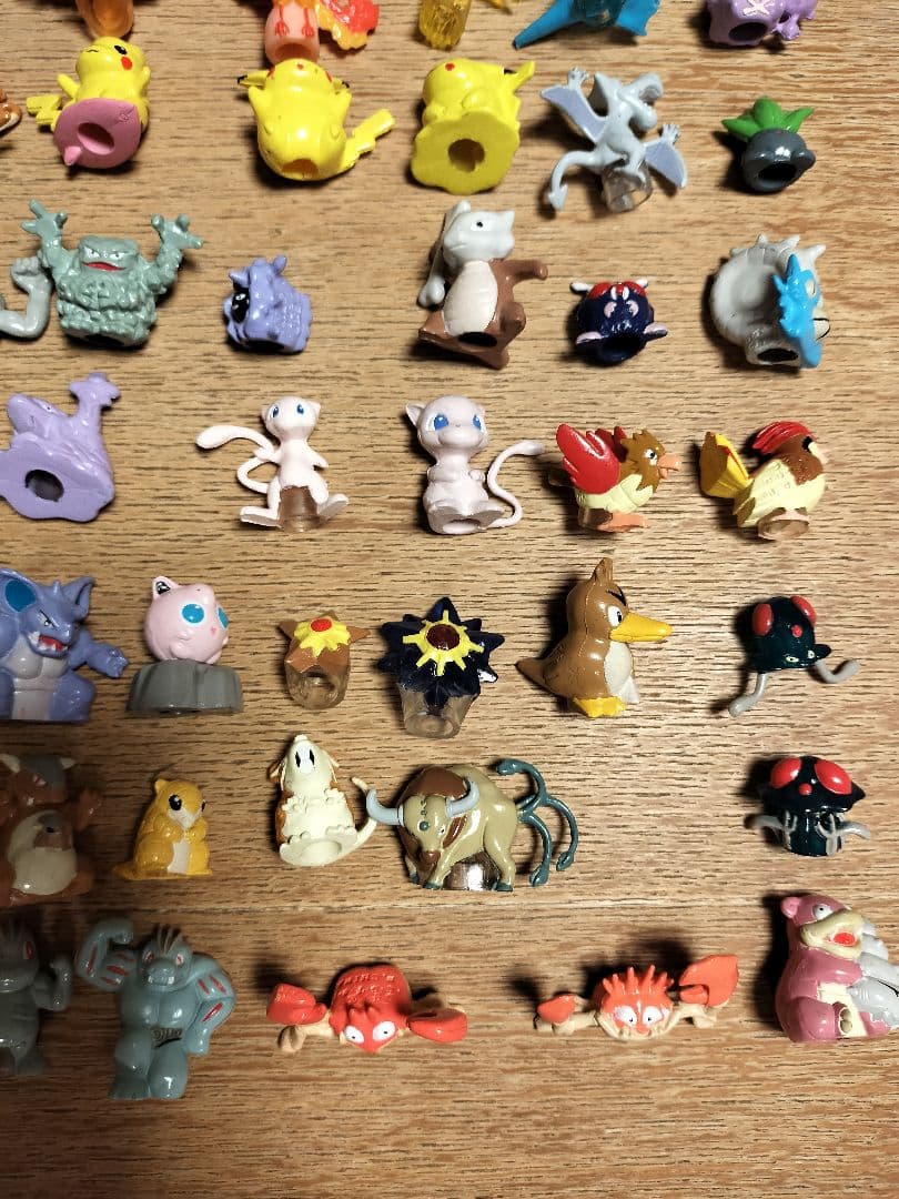 【時間と共に値下げ】希少　ポケモン　キャップ　ミニフィギュア 　セット　レア