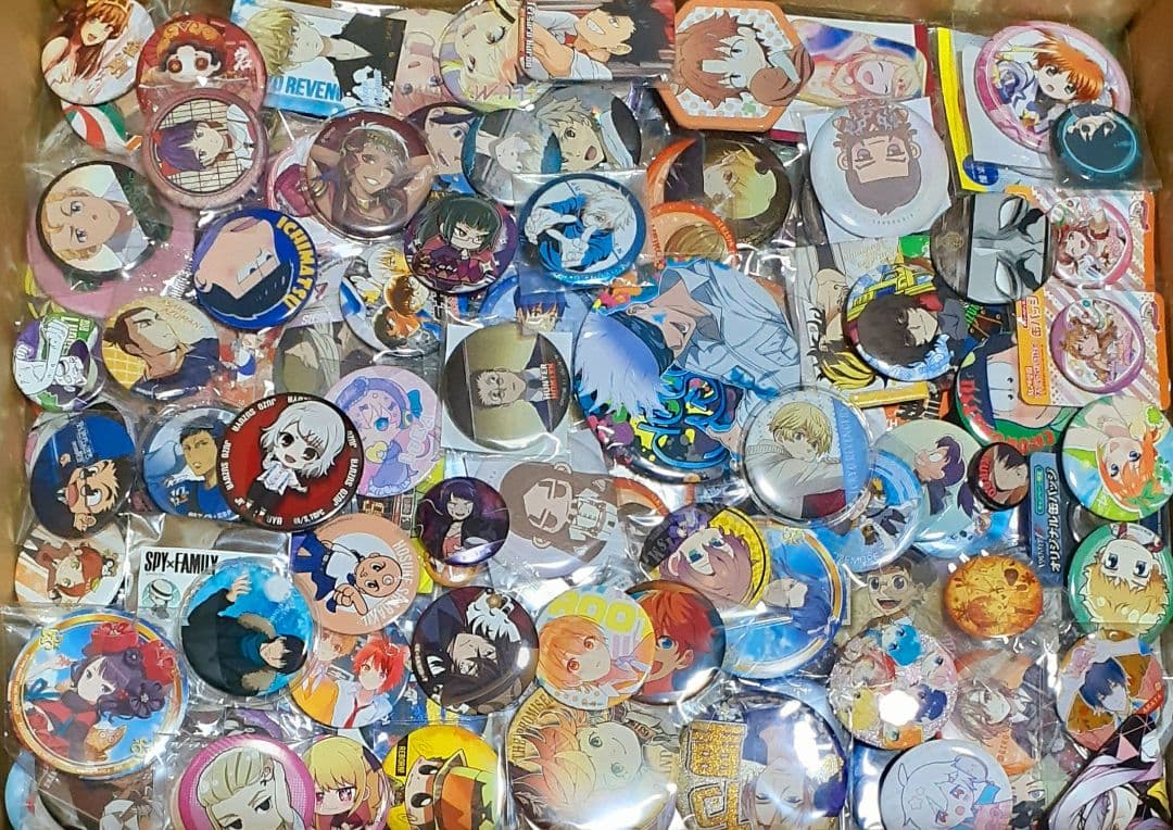 アニメ キャラクター 缶バッジ 大量 1200点 まとめ売り