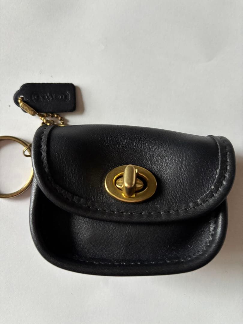COACH 黒い小銭入れ キーホルダー付き