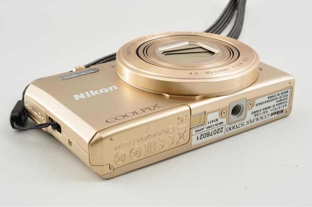 Nikon COOLPIX S7000 ゴールド デジカメ