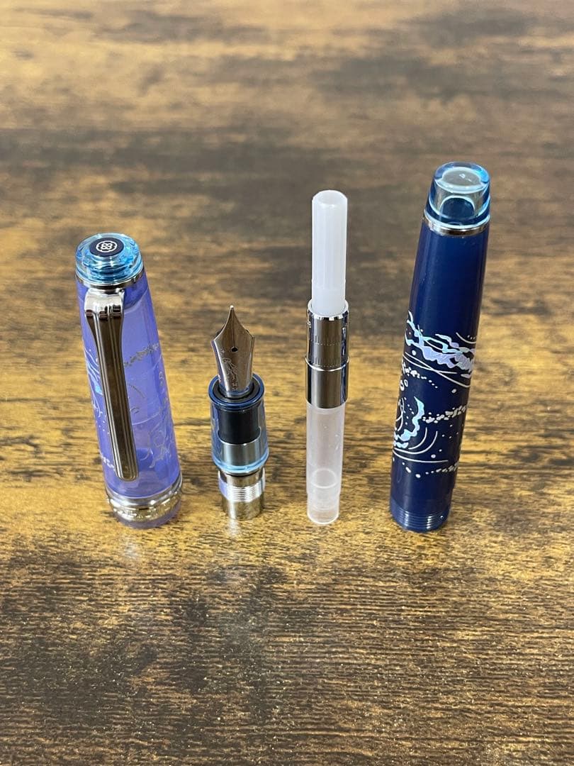 未使用　カ.クリエ プレミアムクロス×プロフェッショナルギアスリム 海月　万年筆