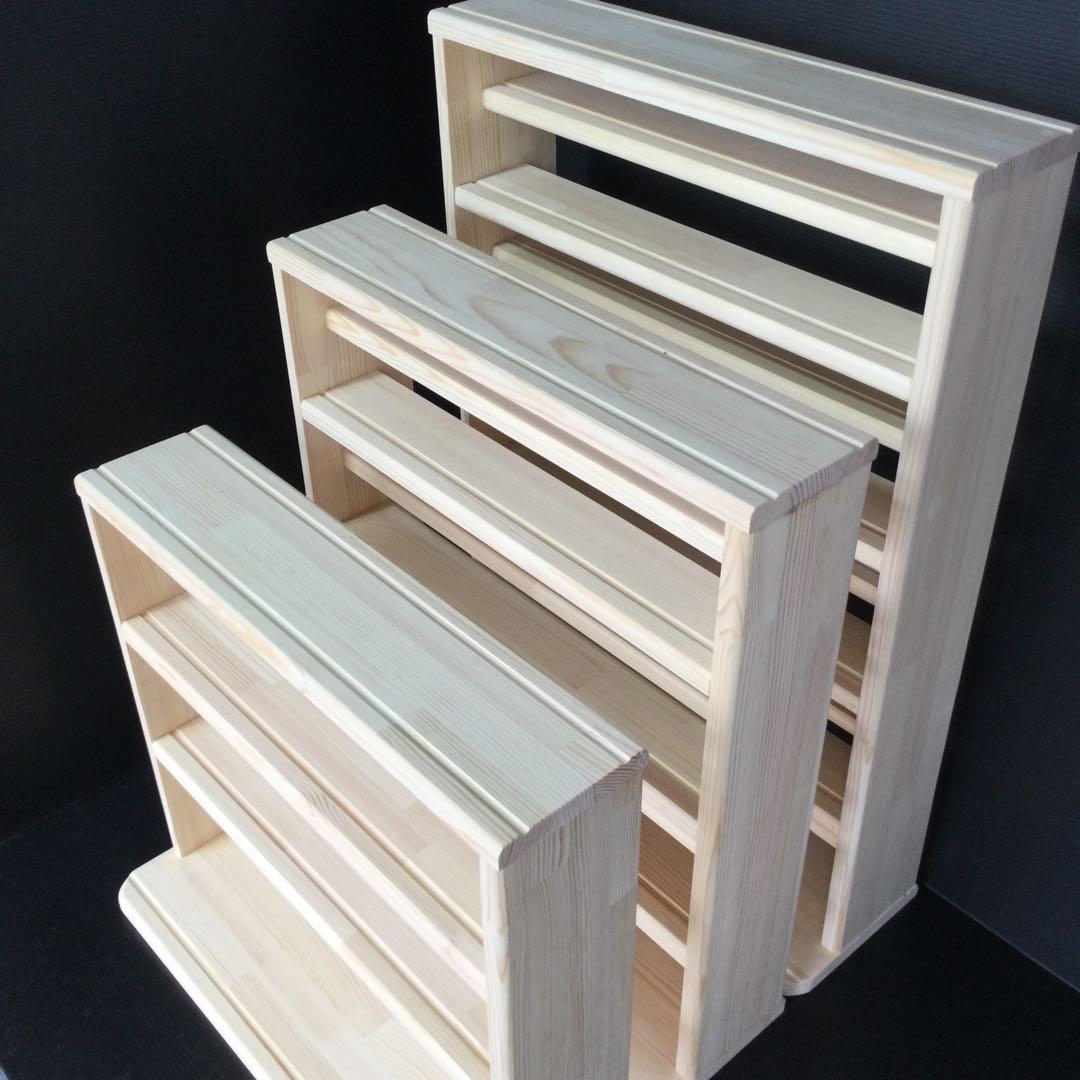 トミカ収納棚9段　140台収納　木製　(新品)