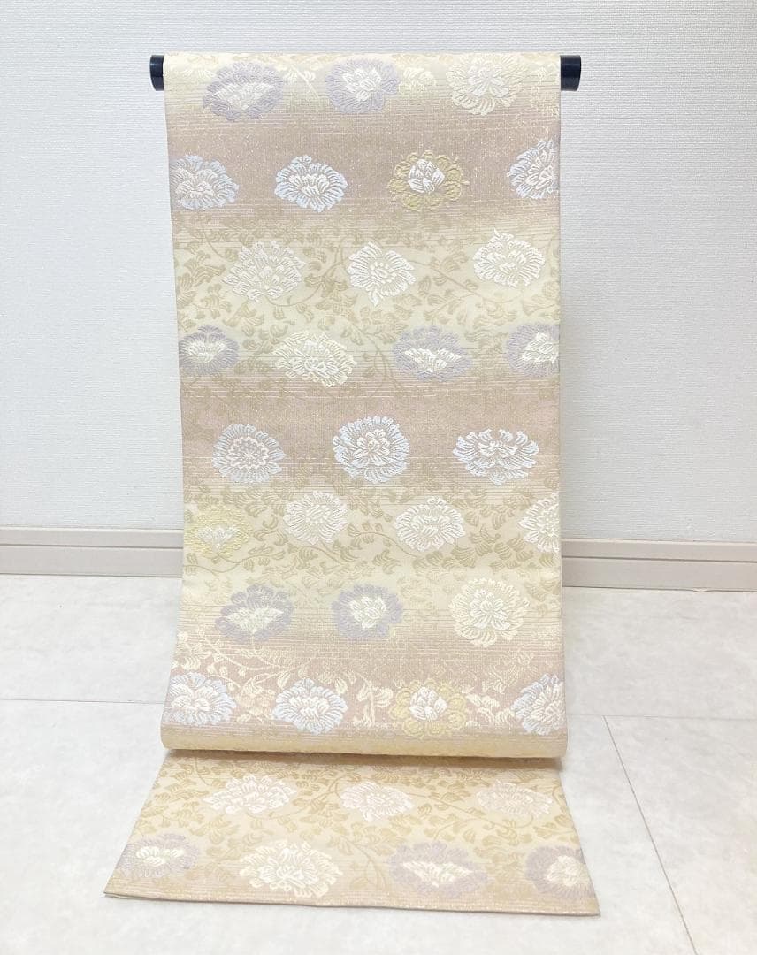 未使用 新小石丸 西陣織 牡丹唐草 袋帯 金 クリーム ピンク 紫 水色 700