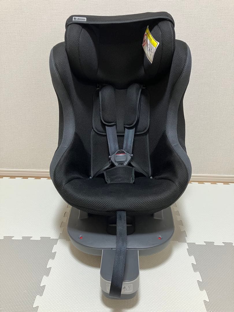 ISOFIX チャイルドシート　LEAMAN ブラック