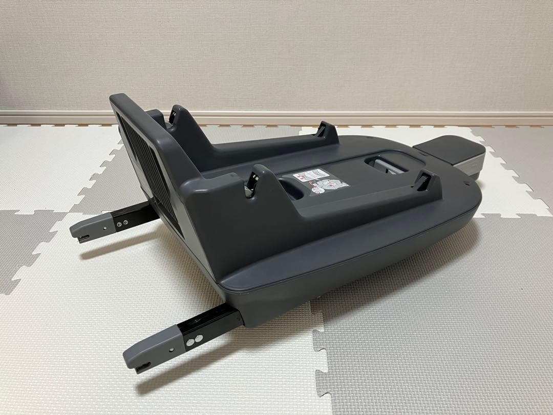 ISOFIX チャイルドシート　LEAMAN ブラック