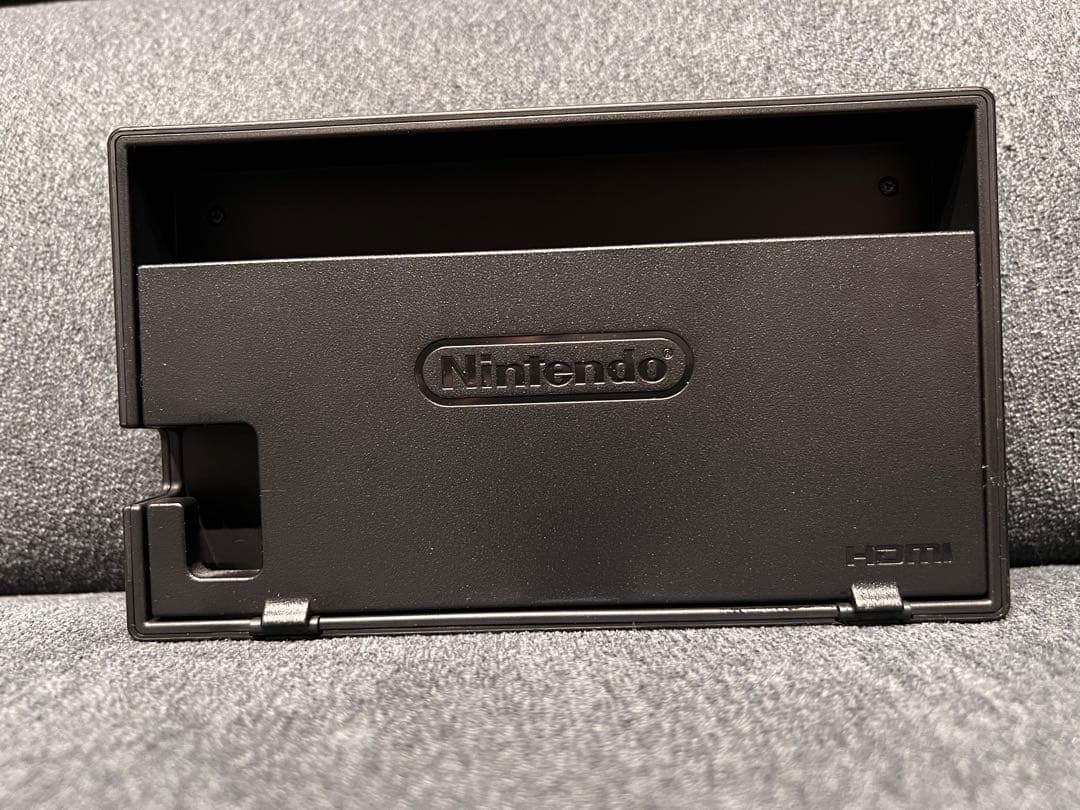 Switch 本体　ブラック　グレー　Nintendo 任天堂　付属品完備