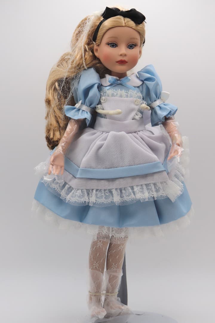 Curiouser ang Curiouser 青と白のドレス EFANBEE